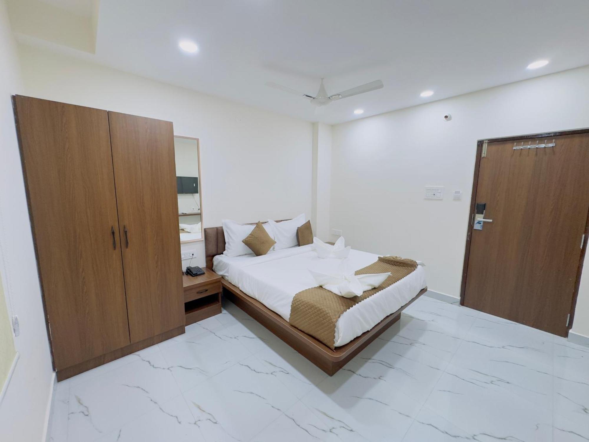 Hotel Apex Inn Hyderabad Airport Екстериор снимка